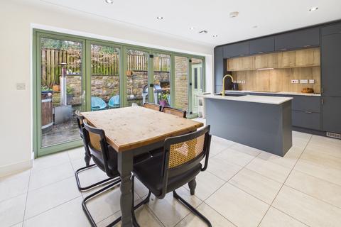 5 bedroom semi-detached house for sale, The Oaks, Llangattock, NP8