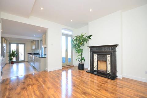 undefined, Testard Road, Guildford, GU2