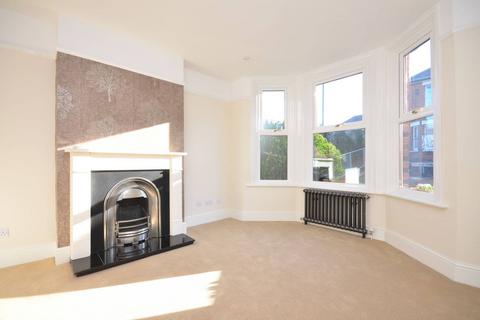 4 bedroom end of terrace house to rent, Testard Road, Guildford, GU2