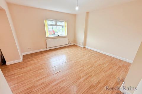 2 bedroom apartment to rent, Chester Road, Stoke-on-Trent ST7