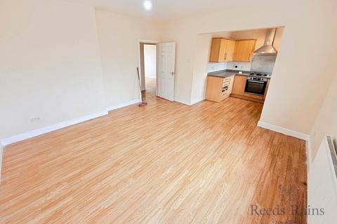 2 bedroom apartment to rent, Chester Road, Stoke-on-Trent ST7