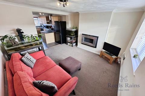 2 bedroom end of terrace house for sale, Pinfold Lane, Goole DN14