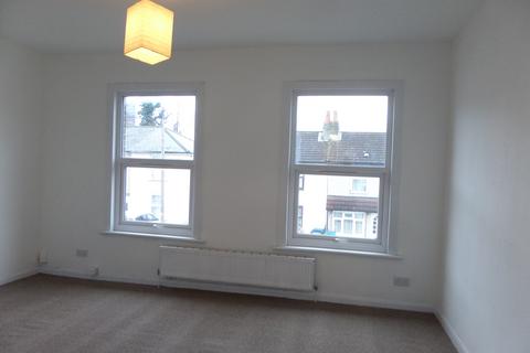 1 bedroom flat to rent, Addington Road, Croydon CR0