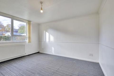 3 bedroom terraced house for sale, Swain Court, Northampton