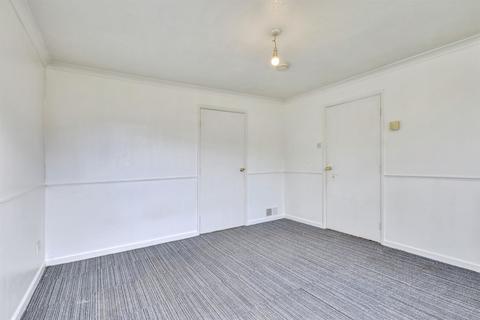 3 bedroom terraced house for sale, Swain Court, Northampton