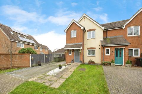 3 bedroom end of terrace house for sale, Richborough Way, Kingsnorth, Ashford
