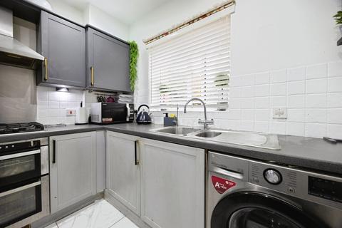 3 bedroom end of terrace house for sale, Richborough Way, Kingsnorth, Ashford