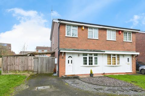 Crestwood Close, Stretton, Burton-On-Trent