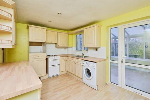2 bedroom semi-detached house for sale, Crestwood Close, Stretton, Burton-On-Trent