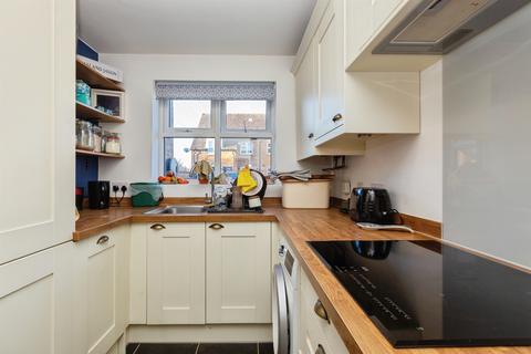 3 bedroom end of terrace house for sale, Millers Way, Aylesbury