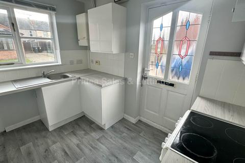 2 bedroom detached bungalow to rent, Smith Street, Lincoln