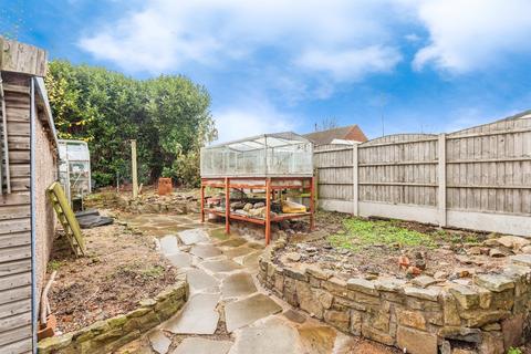 3 bedroom semi-detached house for sale, Greatfield Drive, Ossett