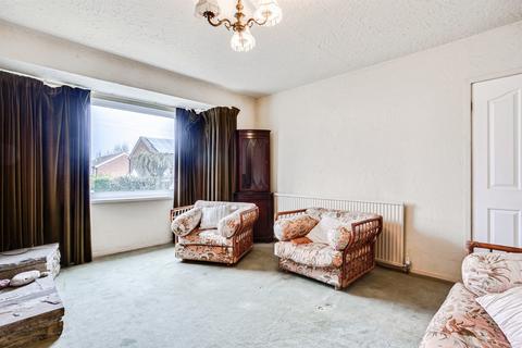 3 bedroom semi-detached house for sale, Greatfield Drive, Ossett
