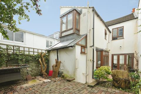 undefined, Victoria Street, Brighton