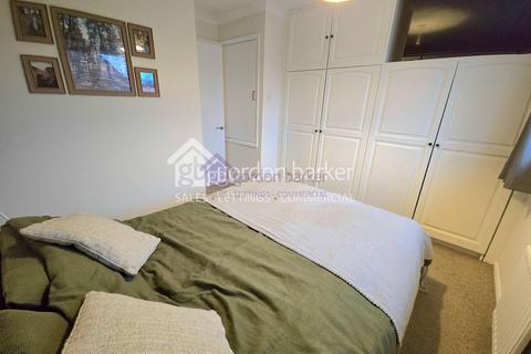 2 bedroom terraced house for sale, Victoria Gardens, Ringwood, Hampshire