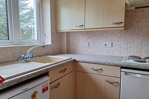 2 bedroom flat for sale, Mill Road, Worthing