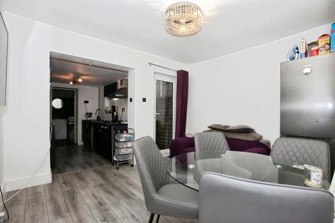 2 bedroom terraced house for sale, High Street, Peterborough