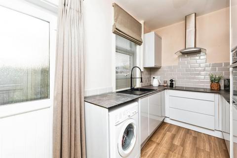 2 bedroom terraced house for sale, Victoria Road, Morley, Leeds