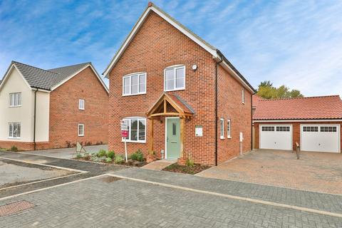 undefined, Roundhouse Way, Yaxham, Dereham