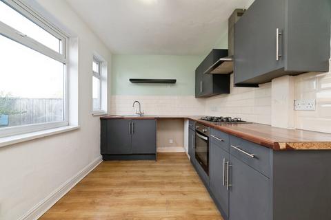2 bedroom terraced house for sale, Kirklands Road, HULL