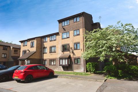 2 bedroom flat for sale, Conway Gardens, Grays