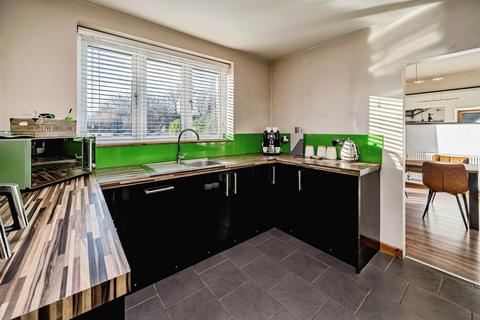 3 bedroom semi-detached house for sale, Grenville Road, Aylesbury