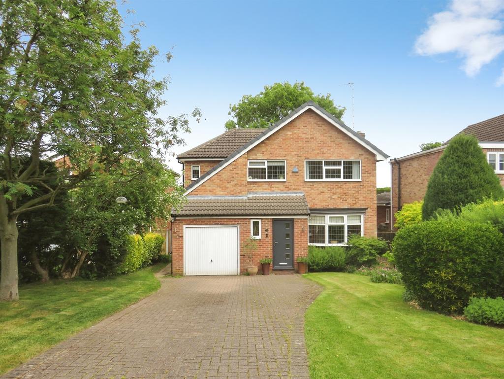 5 bedroom detached house for sale