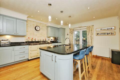 5 bedroom detached house for sale, Lobelia Court, South Anston, Sheffield
