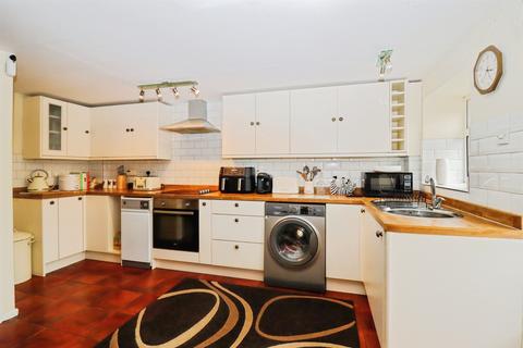 3 bedroom detached house for sale, The Street, Lenwade, Norwich