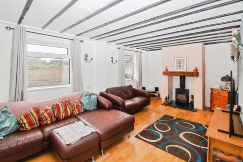 3 bedroom detached house for sale, The Street, Lenwade, Norwich