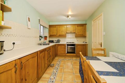 undefined, Hammerton Farm Avenue, Ryhill, Wakefield