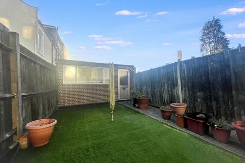 4 bedroom terraced house for sale, Grasmere Road, London