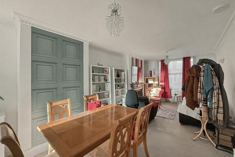 4 bedroom terraced house for sale, Grasmere Road, London