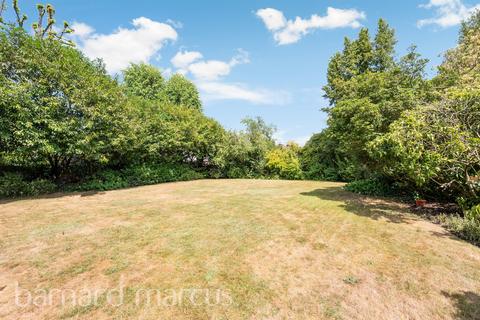 1 bedroom apartment for sale, Putney Hill, London
