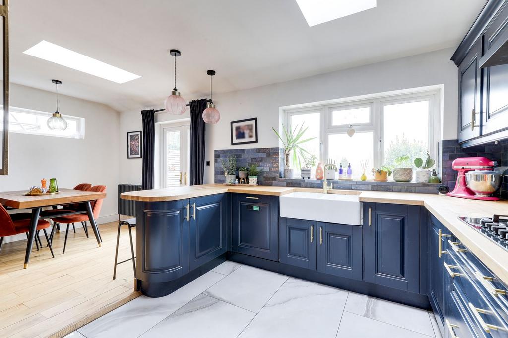 Open Plan Kitchen Dining Area