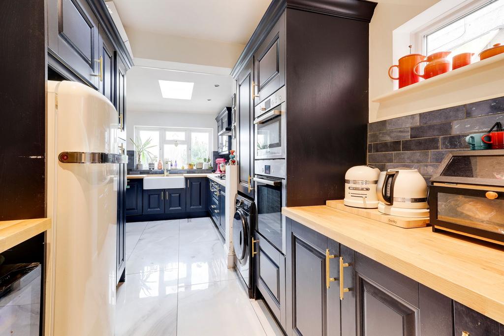Open Plan Kitchen Dining Area