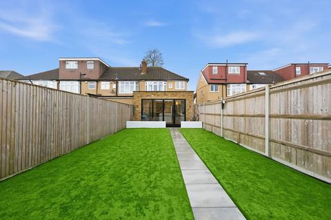 undefined, Henley Avenue, Cheam, SM3