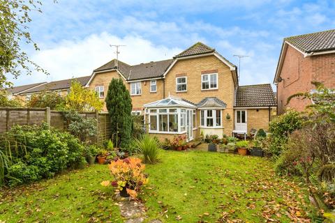 3 bedroom end of terrace house for sale, Ropeland Way, HORSHAM