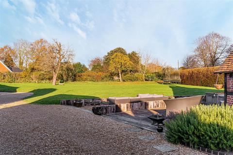 undefined, Coughton Alcester, Warwickshire, B49 5HU