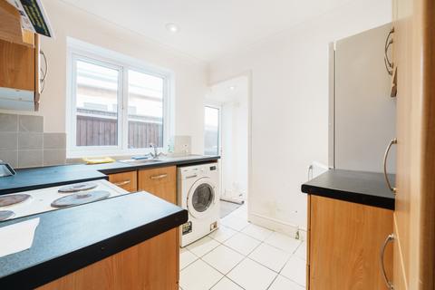 2 bedroom terraced house to rent, Hambrook Road, Gosport, Hampshire, PO12