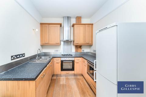 2 bedroom flat to rent, The Green, London, W5