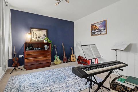 5 bedroom detached house for sale, Fairway, Norwich NR8