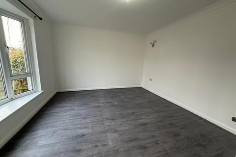 3 bedroom semi-detached house for sale, Old Stoke Road, Aylesbury