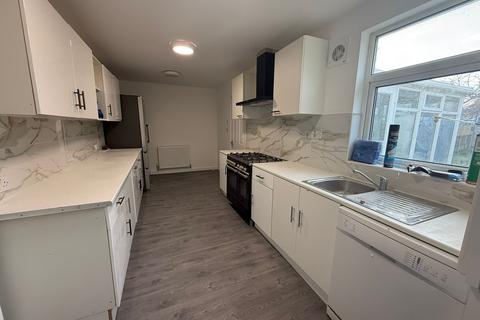 3 bedroom semi-detached house for sale, Old Stoke Road, Aylesbury