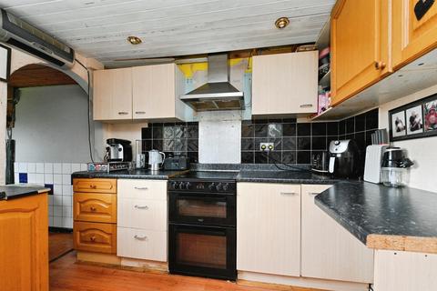 3 bedroom semi-detached house for sale, Kings Green, KING'S LYNN