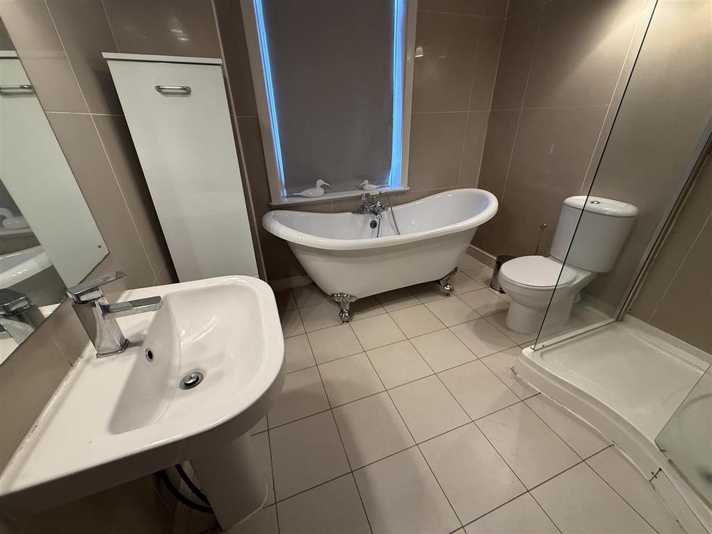 BATHROOM &amp; WC