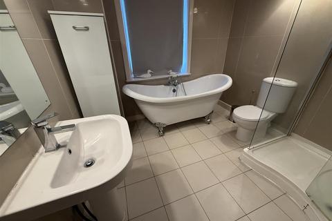 2 bedroom terraced house for sale, Huddersfield Road, Scouthead, Oldham