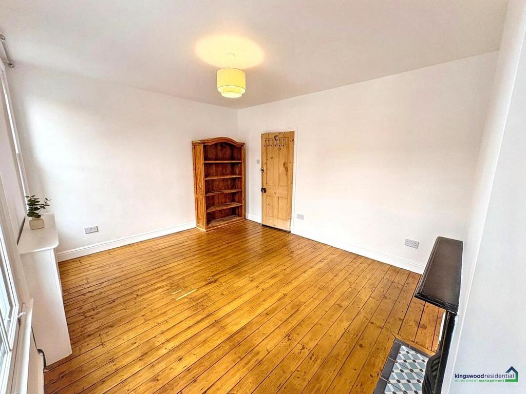 Bedroom 1 (master)