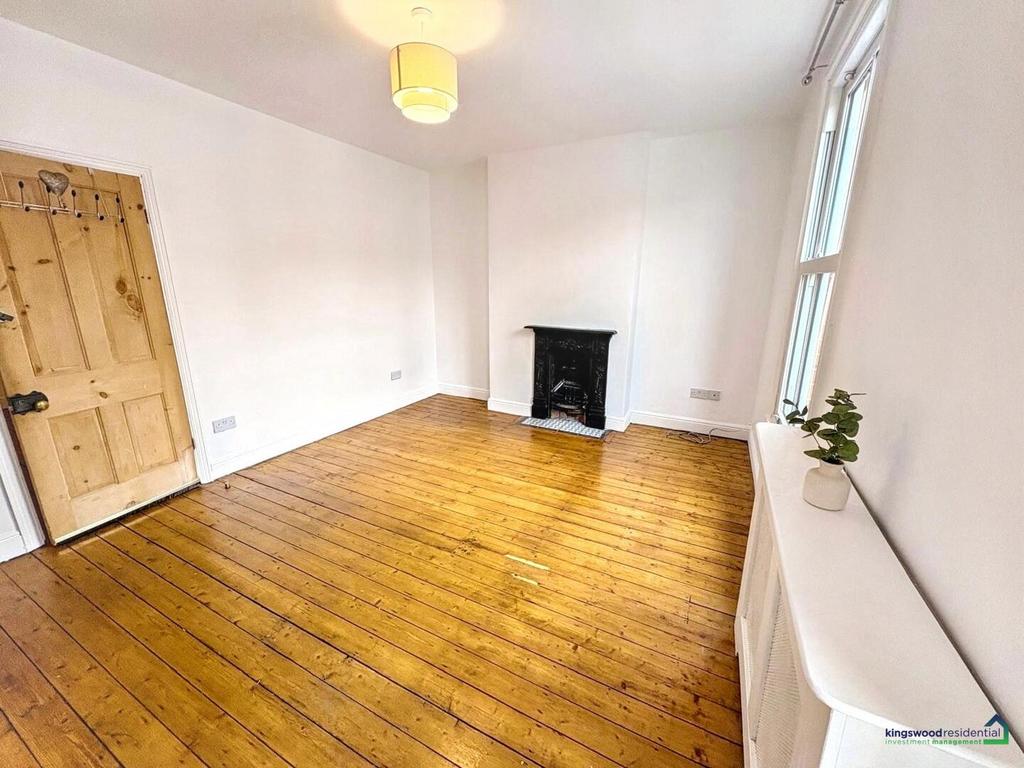 Bedroom 1 (master)