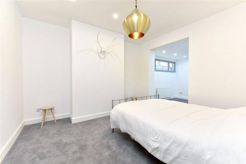 2 bedroom apartment to rent, Albert Bridge Road, Battersea, London, SW11